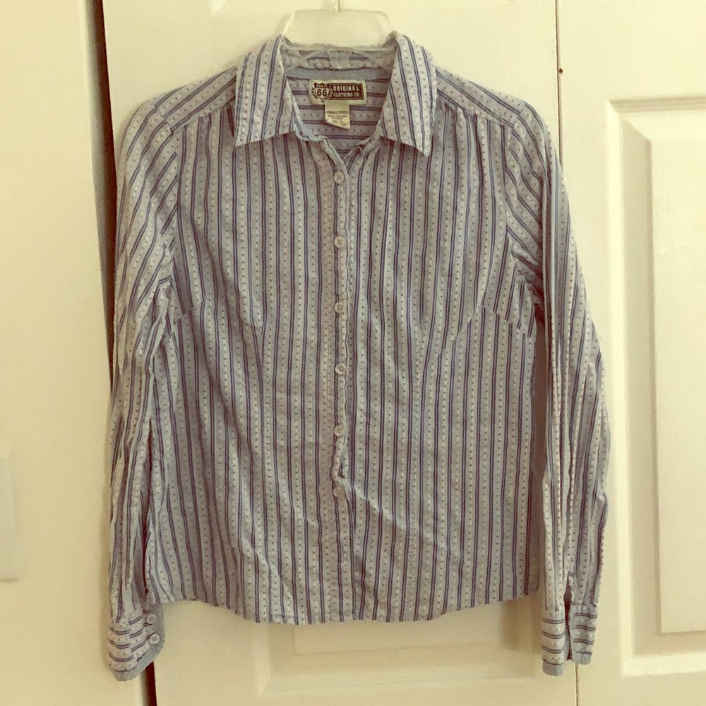 4/$25 Button Up Shirt 🙉